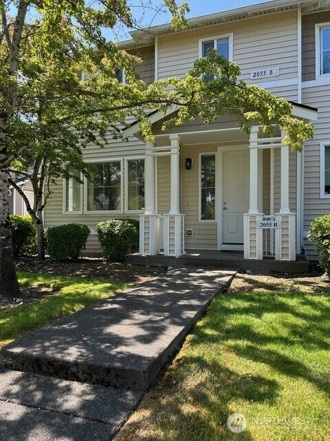 2055 Garry Oaks Avenue, Unit B DuPont, WA 98327 - Photo 1 of 22