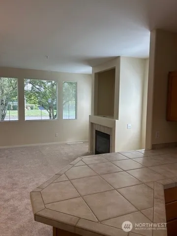 $415,000 | 2055 Garry Oaks Avenue, Unit B, DuPont, WA 98327