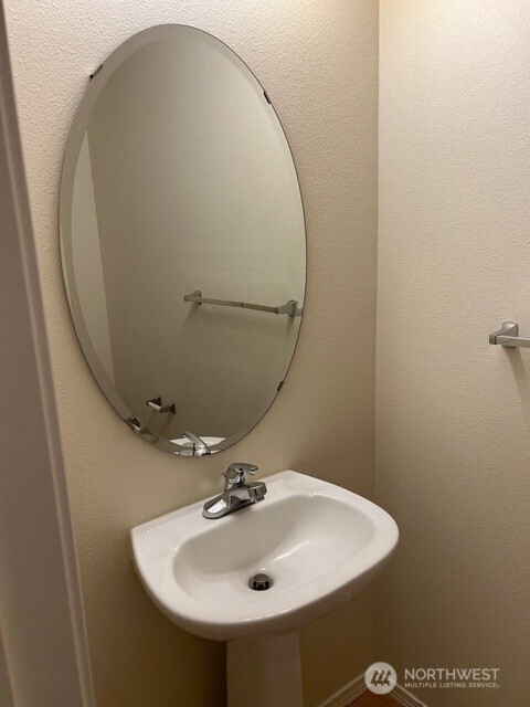 2055 Garry Oaks Avenue, Unit B DuPont, WA 98327 - Photo 12 of 22