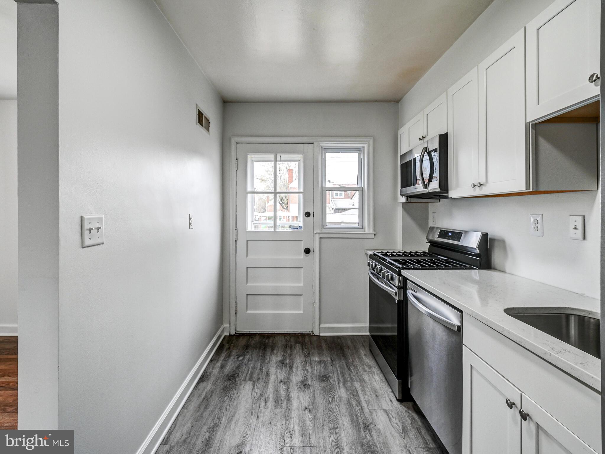 2770 Moorgate Road Baltimore, MD 21222 - Photo 13 of 24