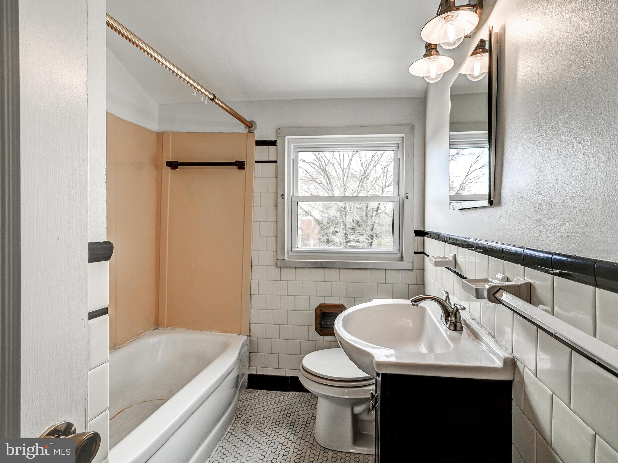 2770 Moorgate Road Baltimore, MD 21222 - Photo 17 of 24