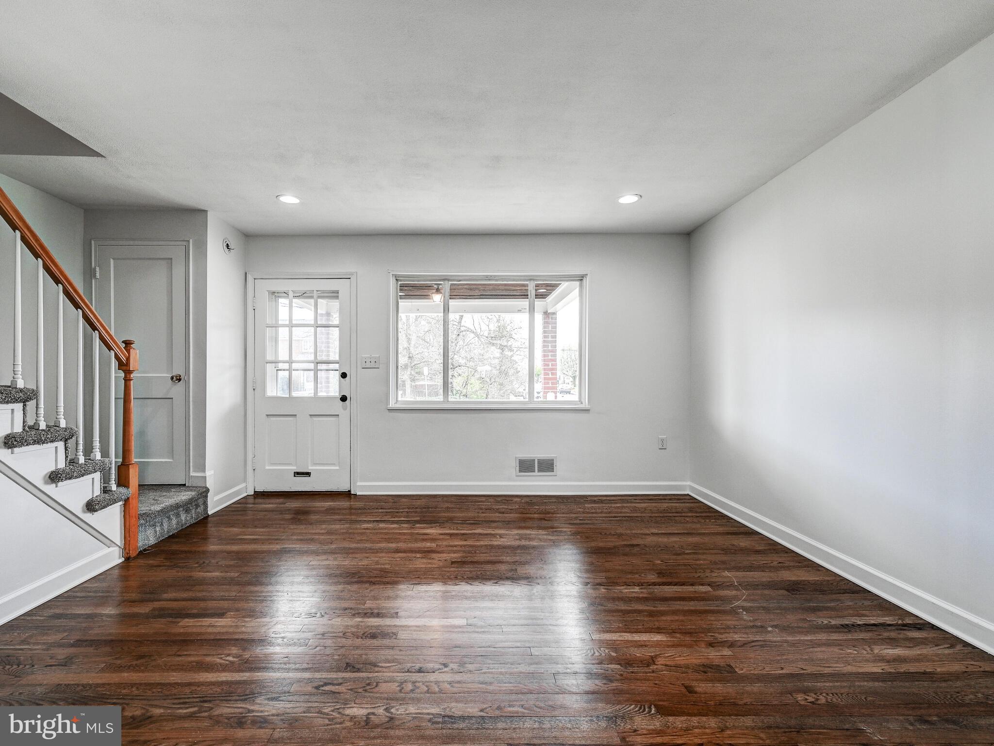 2770 Moorgate Road Baltimore, MD 21222 - Photo 9 of 24