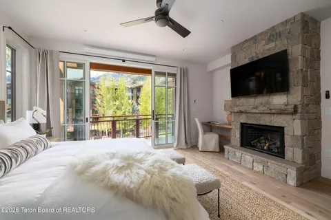 $7,950,000 | 3285 Village Drive, Unit 302, Teton Village, WY 83025