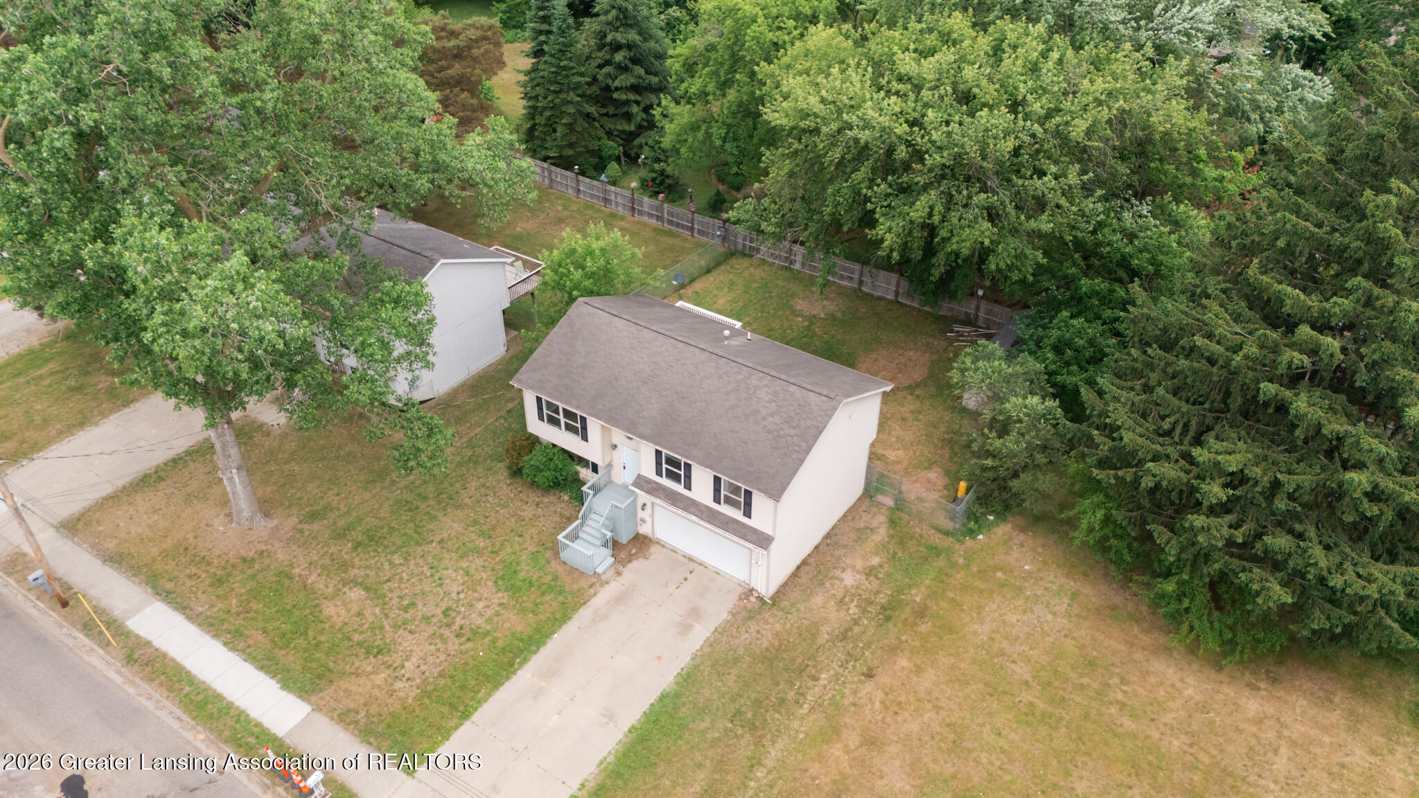 2822 Risdale Avenue Lansing, MI 48911 - Photo 3 of 32 2822Risdale03
