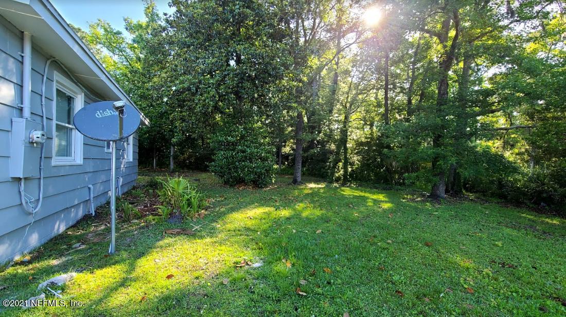 1749 Broward Road Jacksonville, FL 32218 - Photo 14 of 17 1749 Side Yard