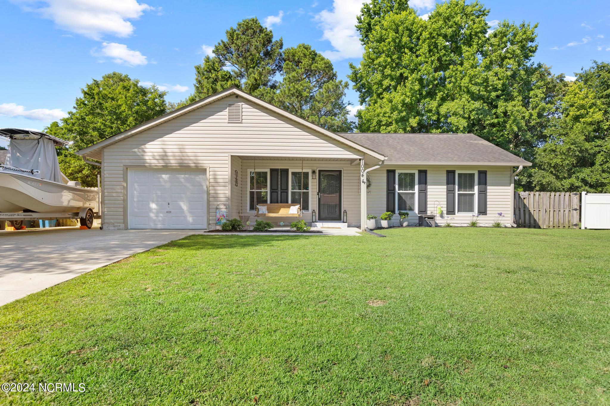 1004 Massey Road Jacksonville, NC 28546 - Photo 2 of 29 IMG_9717