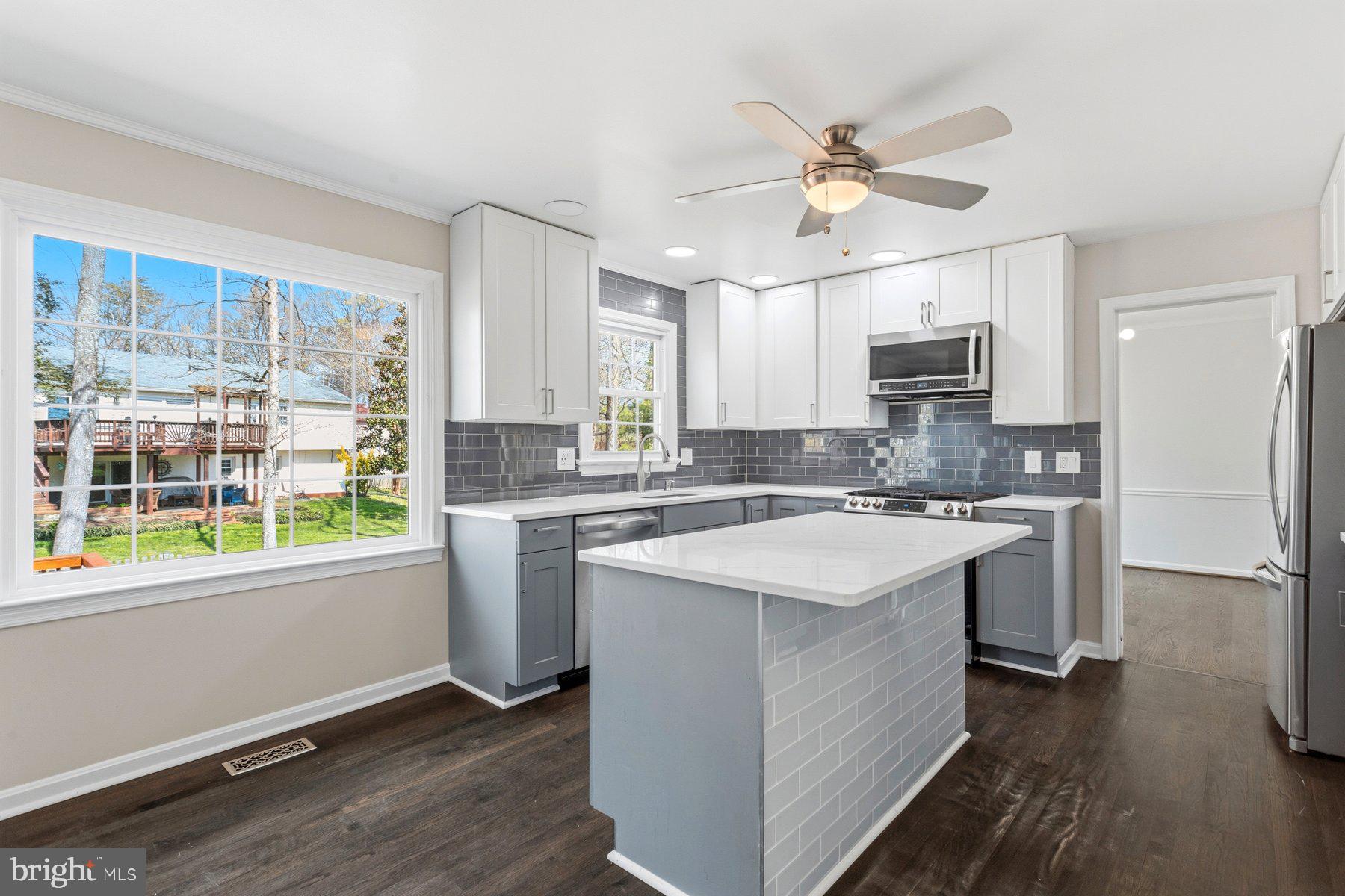 7800 Richfield Road Springfield, VA 22153 - Photo 15 of 53 Kitchen