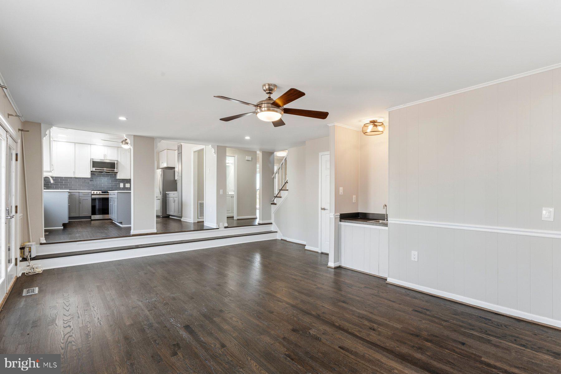 7800 Richfield Road Springfield, VA 22153 - Photo 18 of 53 Famly Room
