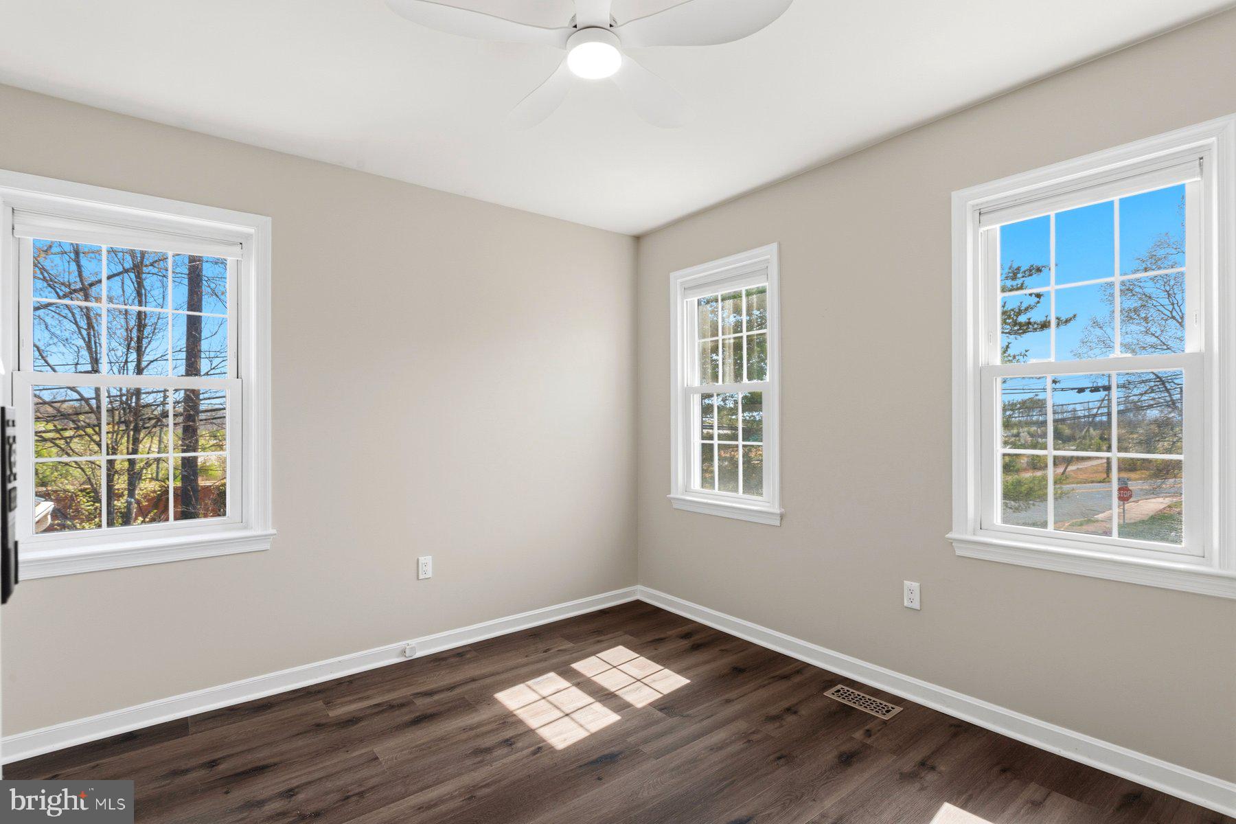 7800 Richfield Road Springfield, VA 22153 - Photo 28 of 53 Bedroom