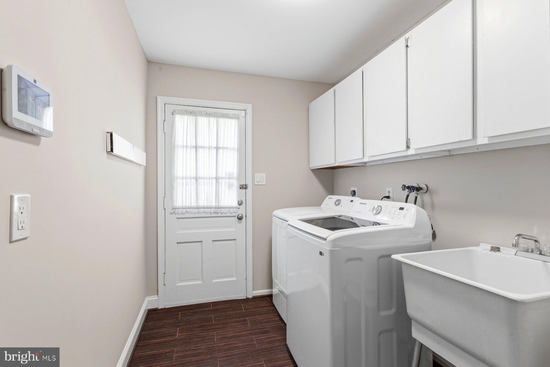 7800 Richfield Road Springfield, VA 22153 - Photo 38 of 53 Laundry Room