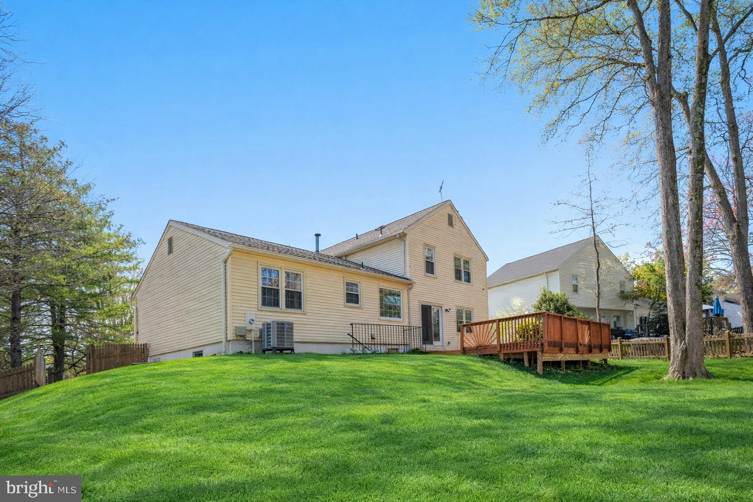 7800 Richfield Road Springfield, VA 22153 - Photo 52 of 53 Rear View Grass Virtually Altered