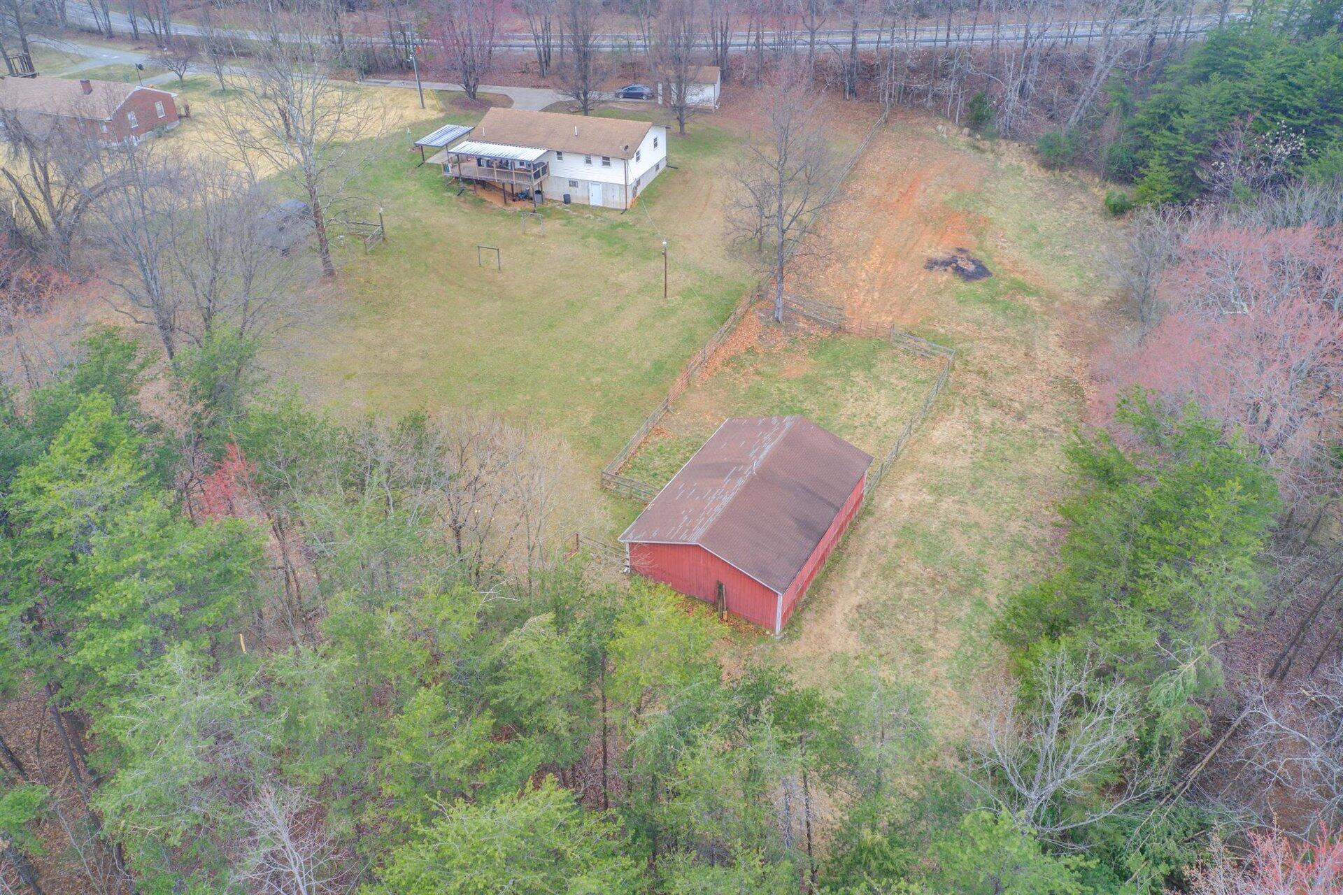 220 Northside Road Rocky Mount, VA 24151 - Photo 2 of 34 35-0316 (9)