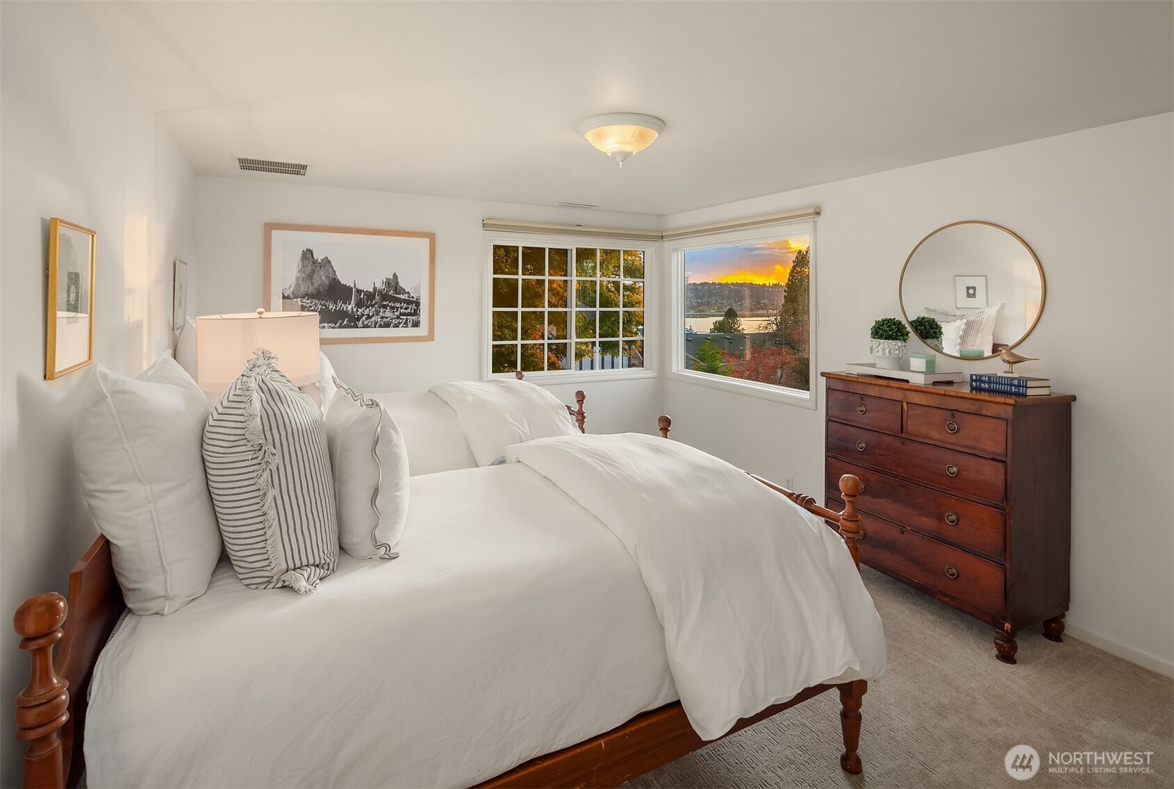 4525 Northeast 41st Street Seattle, WA 98105 - Photo 18 of 40