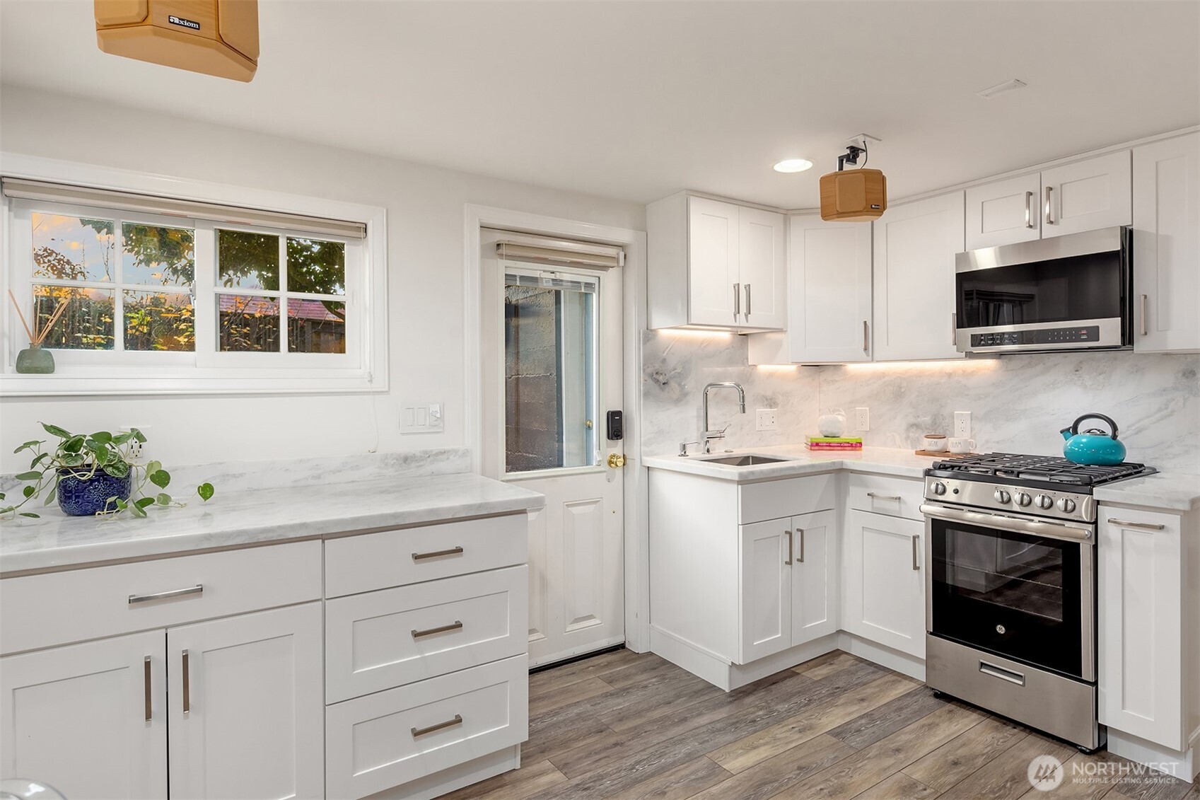 4525 Northeast 41st Street Seattle, WA 98105 - Photo 26 of 40