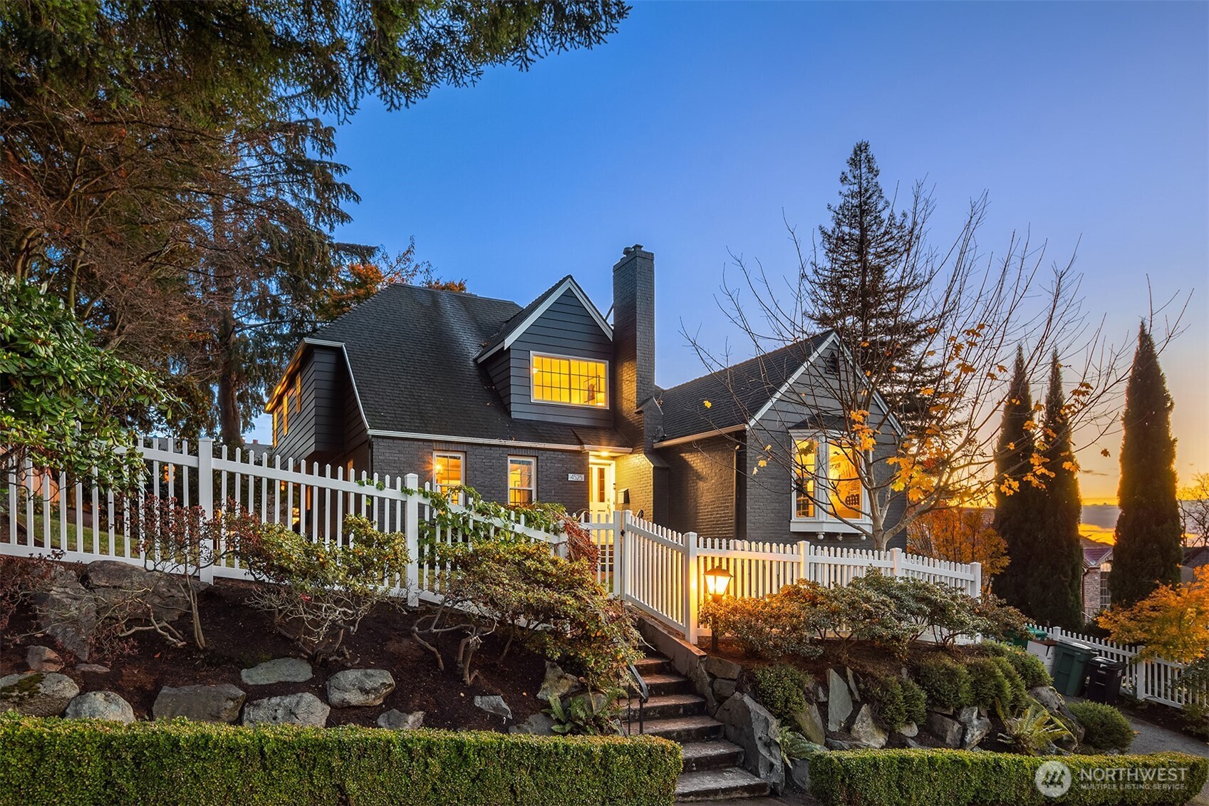 4525 Northeast 41st Street Seattle, WA 98105 - Photo 3 of 40