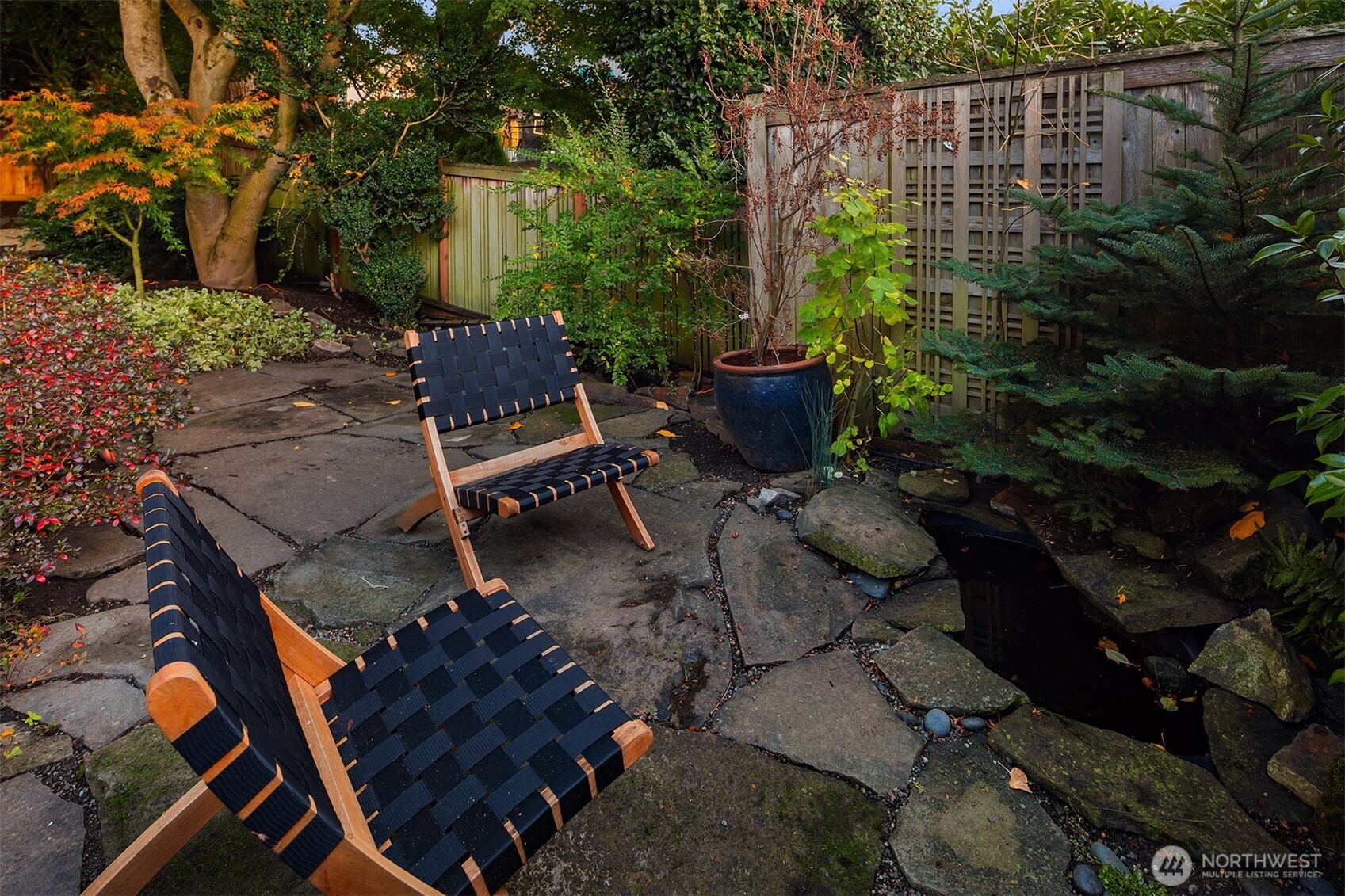 4525 Northeast 41st Street Seattle, WA 98105 - Photo 34 of 40