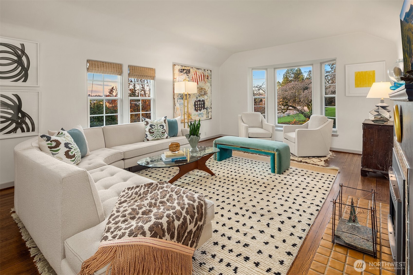 4525 Northeast 41st Street Seattle, WA 98105 - Photo 4 of 40