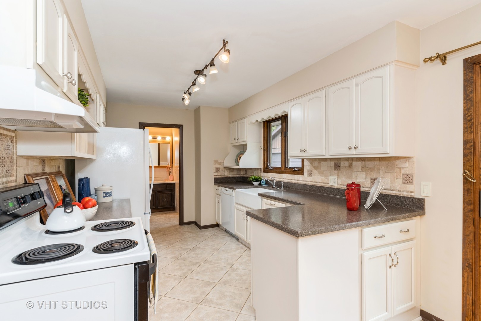 39160 North Winchester Road Wadsworth, IL 60083 - Photo 8 of 31 Gallery Image 8