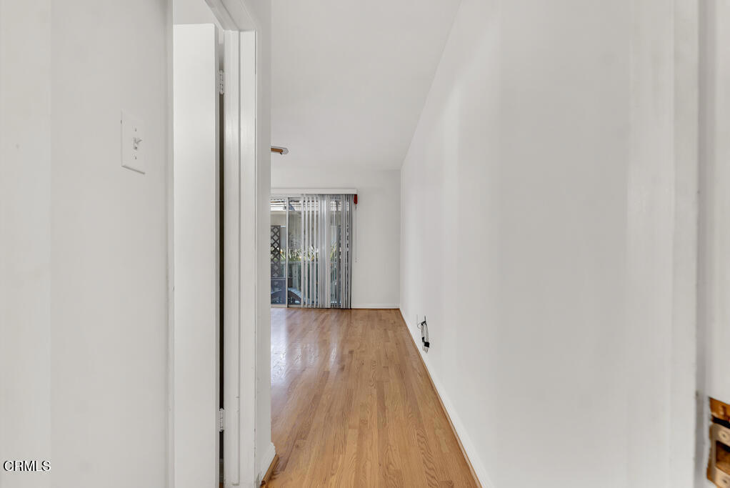 1542 Riverside Drive, Unit C Glendale, CA 91201 - Photo 24 of 31