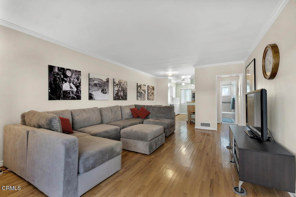 1542 Riverside Drive, Unit C Glendale, CA 91201 - Photo 10 of 31