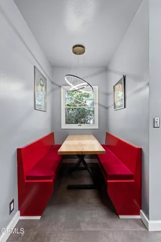 $1,250,000 | 917 West W Victoria Street, Santa Barbara, CA 93101