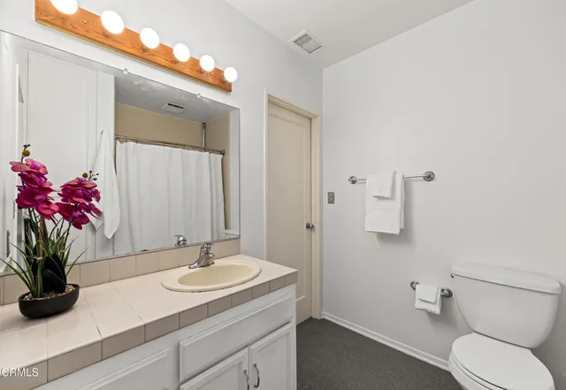 $1,250,000 | 917 West W Victoria Street, Santa Barbara, CA 93101