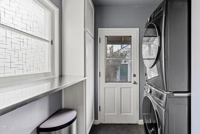 $1,250,000 | 917 West W Victoria Street, Santa Barbara, CA 93101