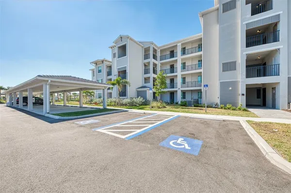 $2,175 | 17565 Opal Sand Drive, Unit 401, Venice, FL 34293