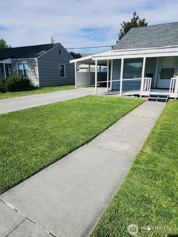 $1,325 | 1229 C Street Southwest, Ephrata, WA 98823