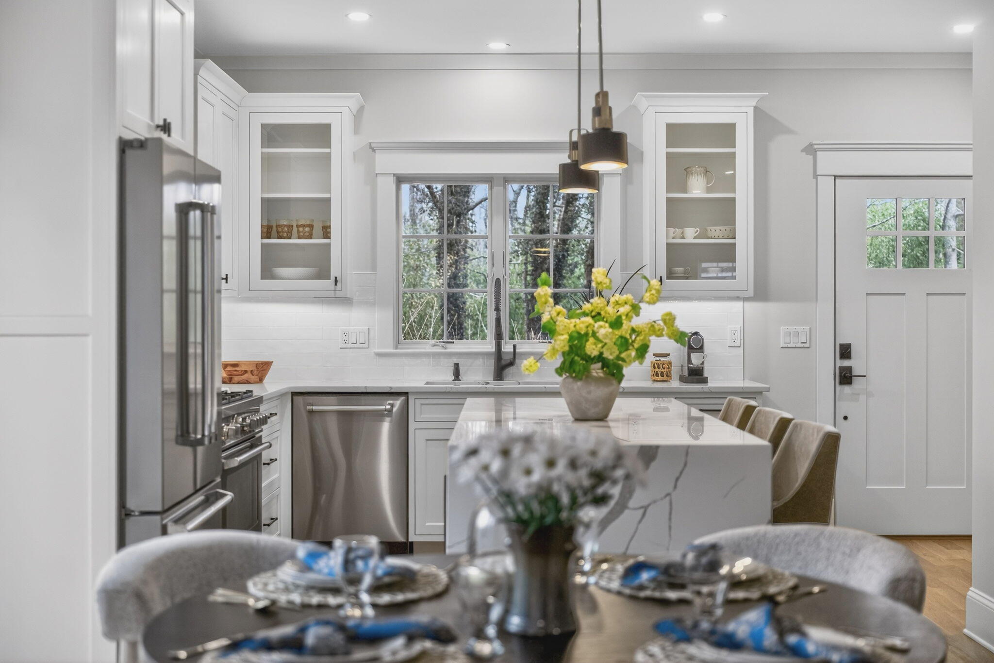 255 Old Main Road, Unit 1B North Falmouth, MA 02556 - Photo 56 of 88 a living room with furniture and a potted plant