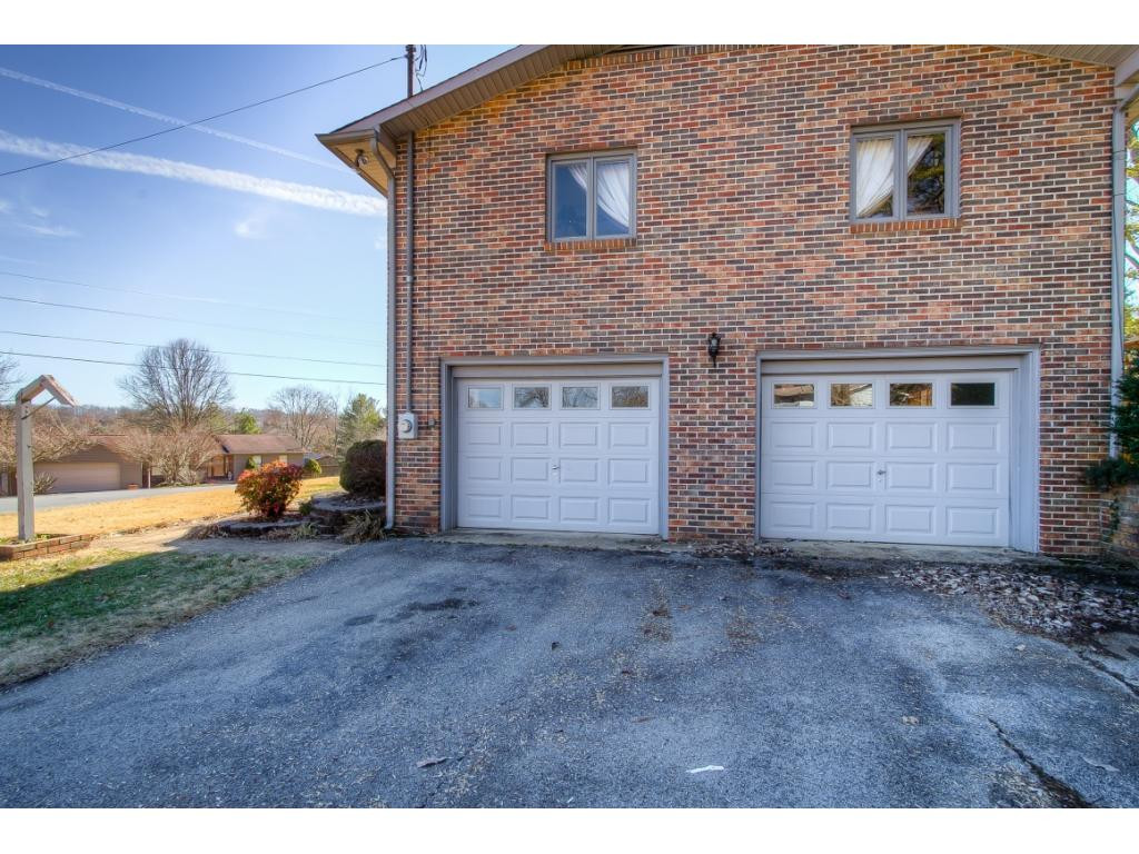 702 Greengate Road Kingsport, TN 37663 - Photo 33 of 34 Photo 33