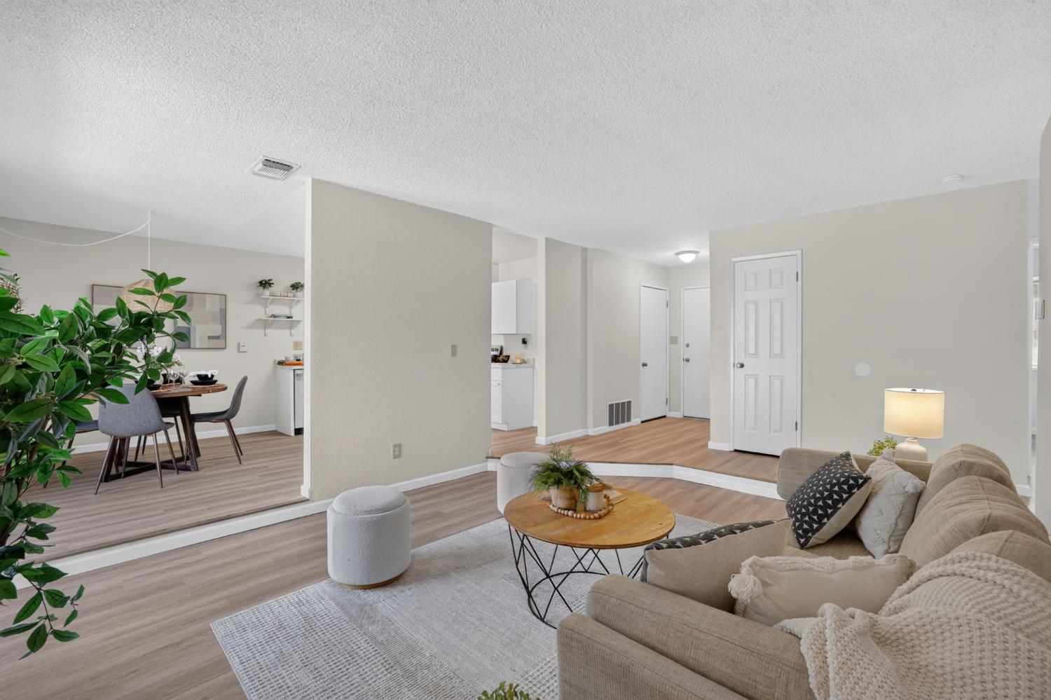 1437 Entrada Way Modesto, CA 95355 - Photo 15 of 51