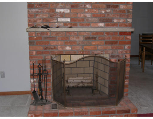 105 Drake Road Burlington, MA 01803 - Photo 5 of 7 Gallery Image 5