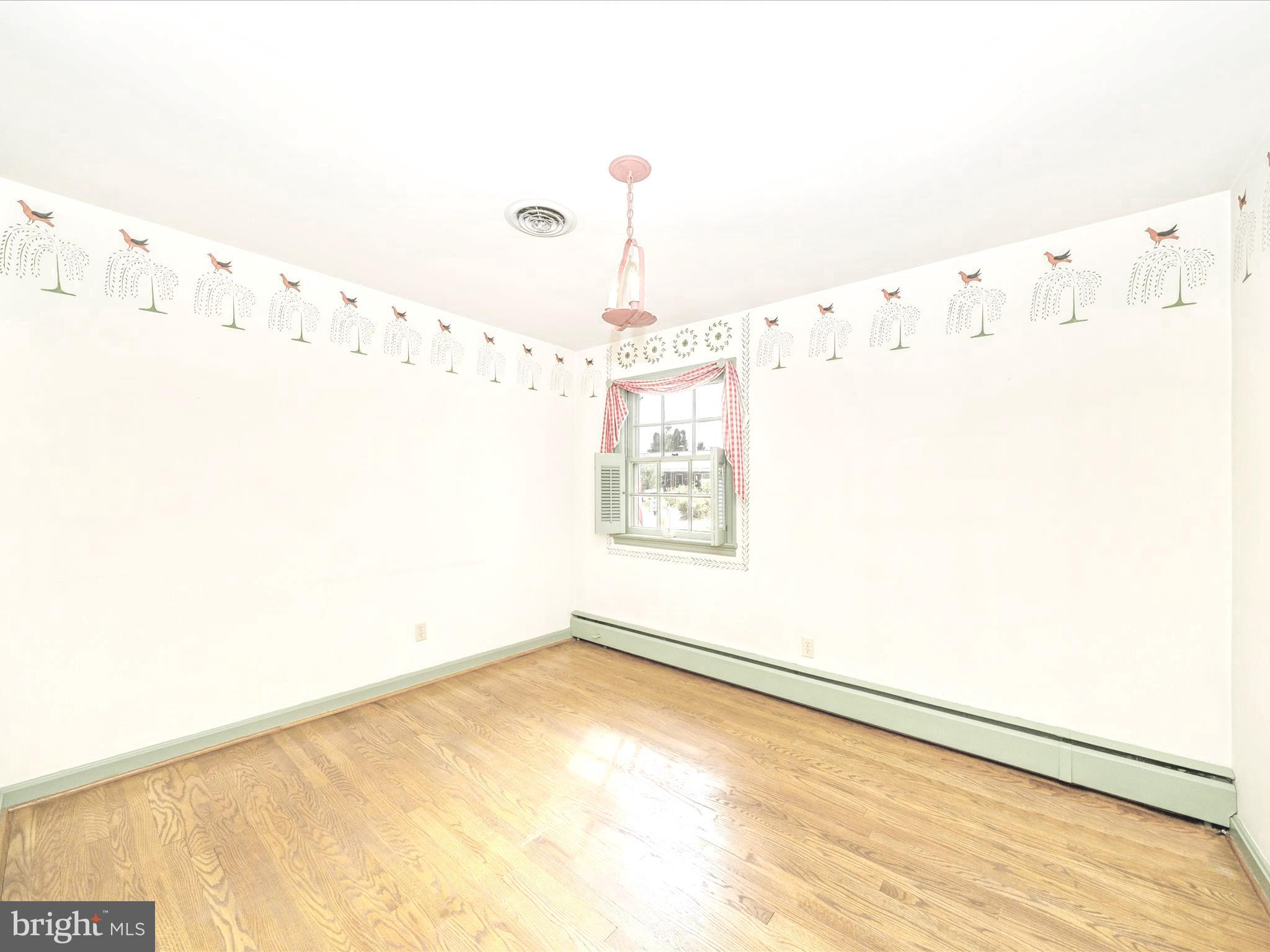 17920 Pin Oak Road Hagerstown, MD 21740 - Photo 29 of 57 a view of an empty room