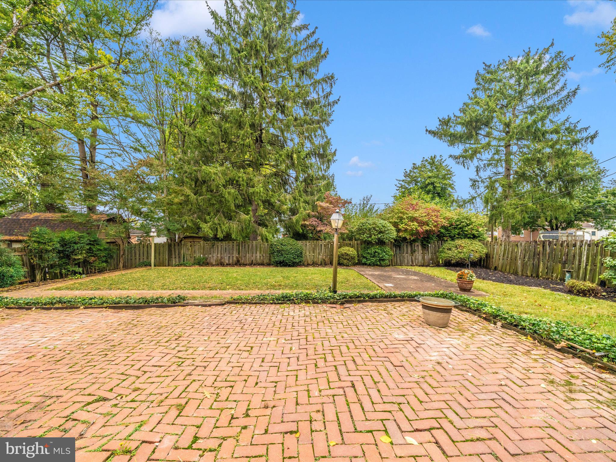 17920 Pin Oak Road Hagerstown, MD 21740 - Photo 46 of 57 a view of a backyard of the house