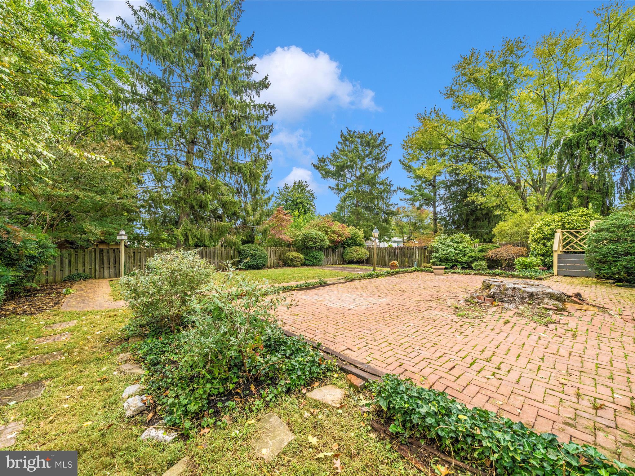 17920 Pin Oak Road Hagerstown, MD 21740 - Photo 47 of 57 a view of a backyard of the house