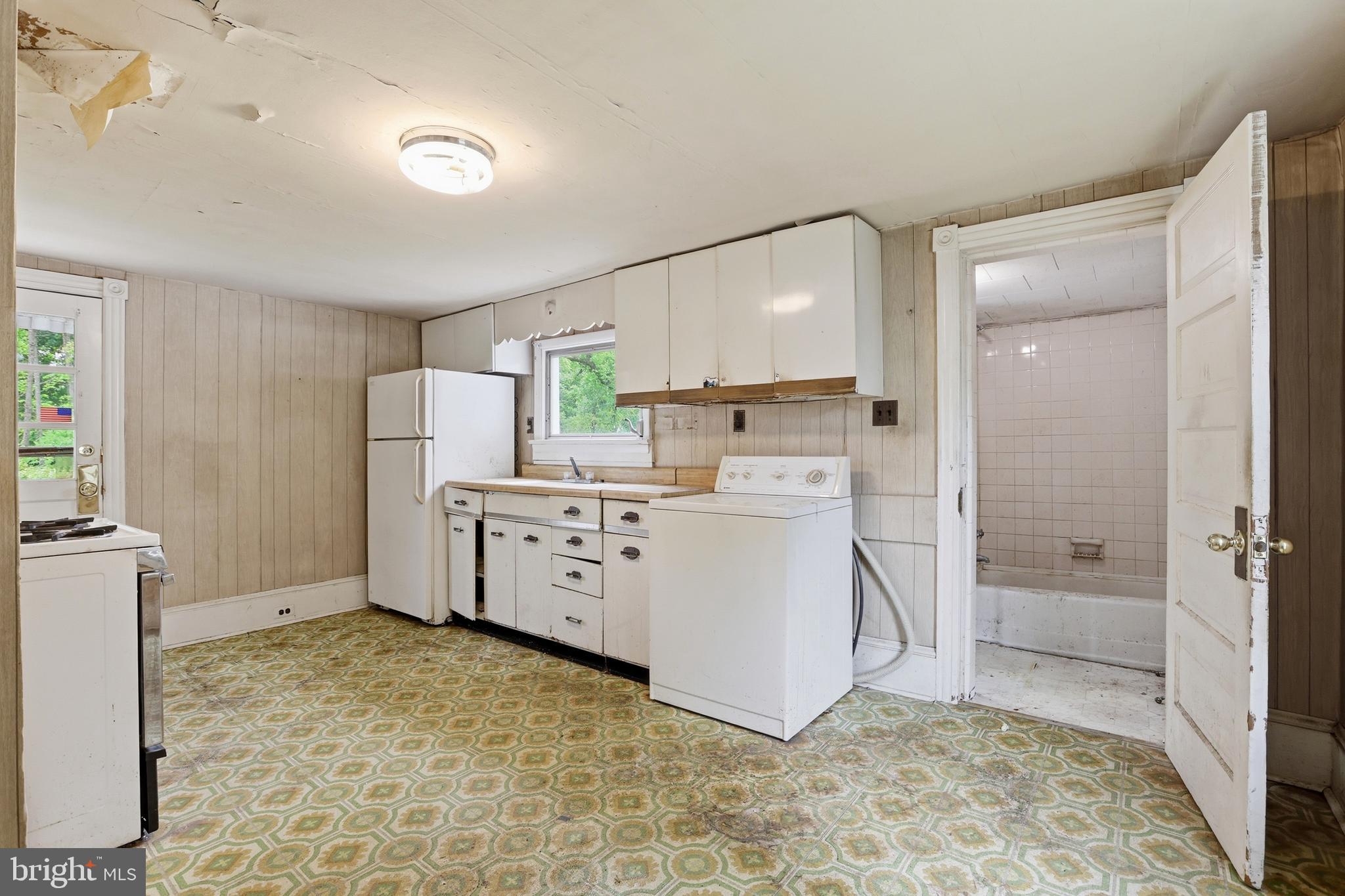 523 Hay Road Hammonton, NJ 08037 - Photo 10 of 35 Gallery Image 10