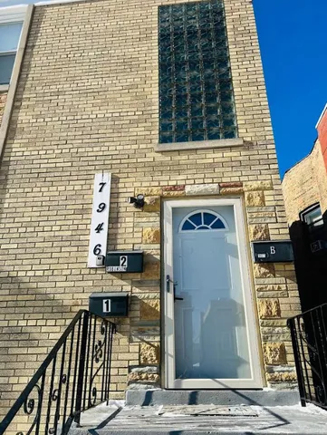 $2,000 | 7946 South Peoria Street, Unit 1, Chicago, IL 60620
