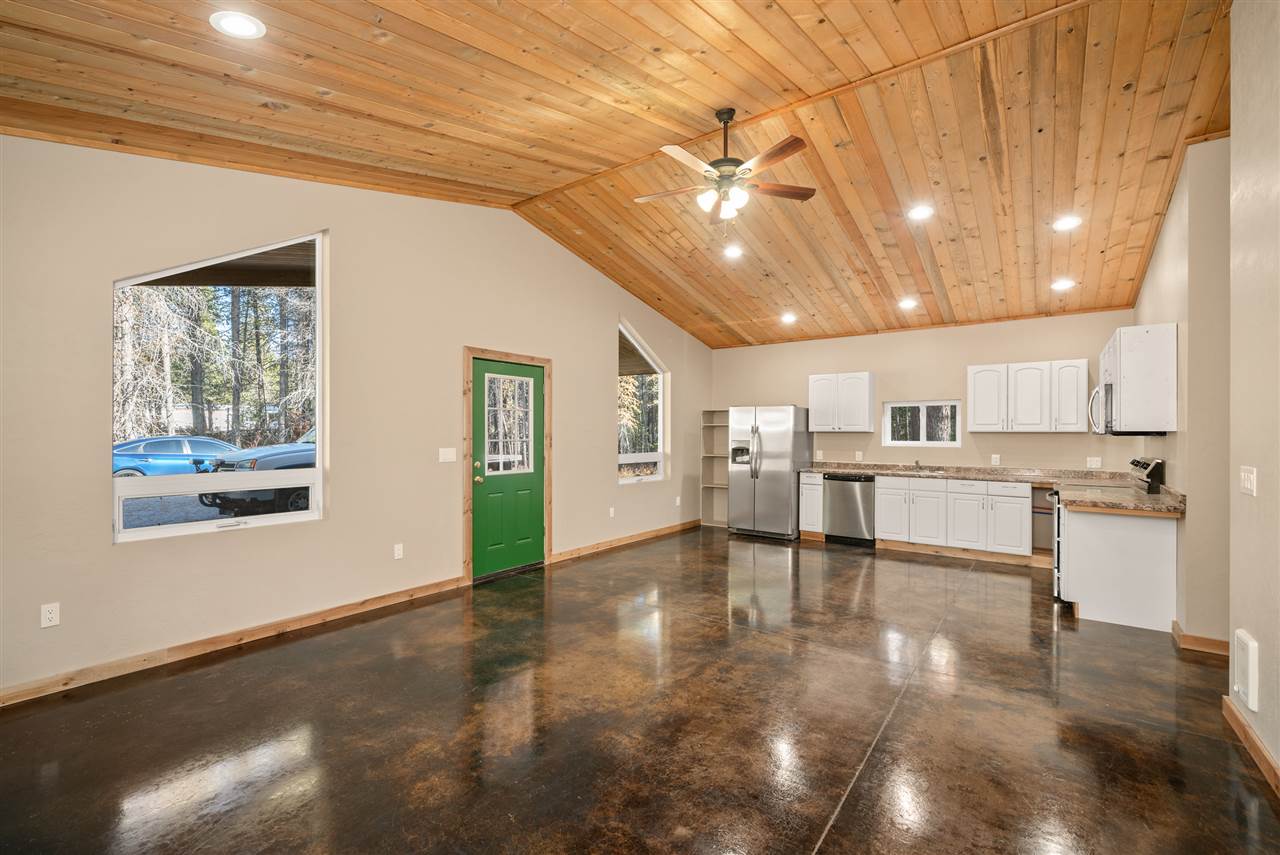 775 Jorgens Road Newport, WA 99156 - Photo 2 of 20 Gallery Image 2