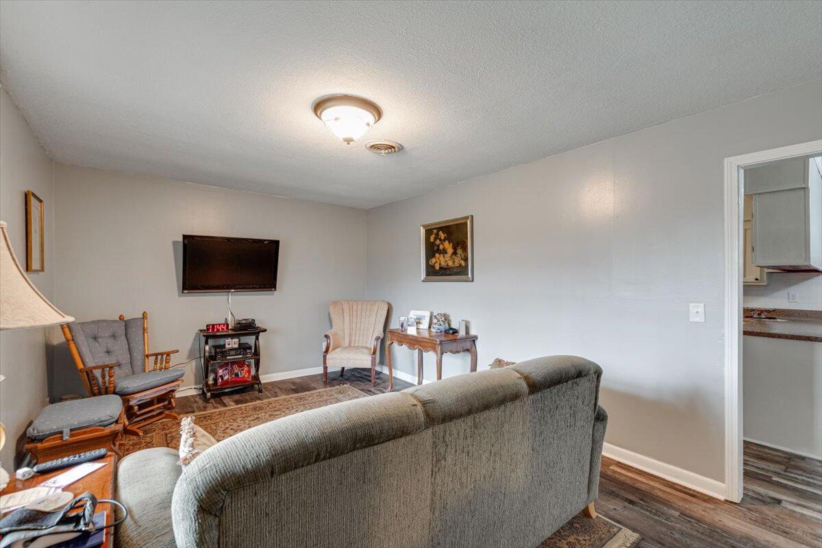 594 Sherry Road Jasper, TN 37347 - Photo 4 of 22 04-594 Sherry Rd-4