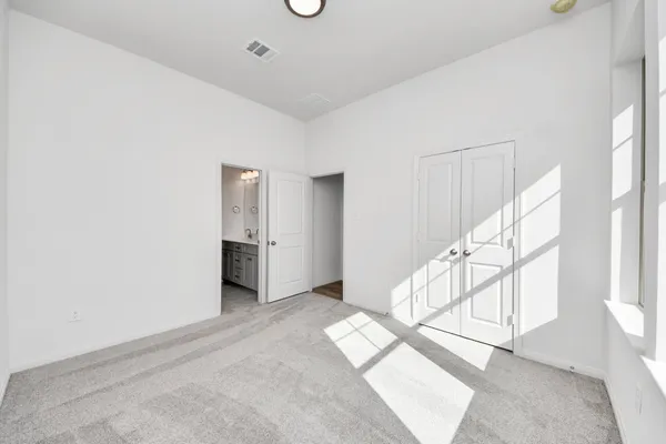 $299,900 | 365 Legacy Point Drive, Unit B, Sealy, TX 77474