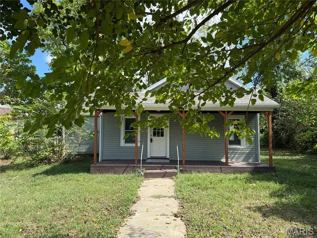 $155,900 | 450 Michigan Avenue, Lebanon, MO 65536