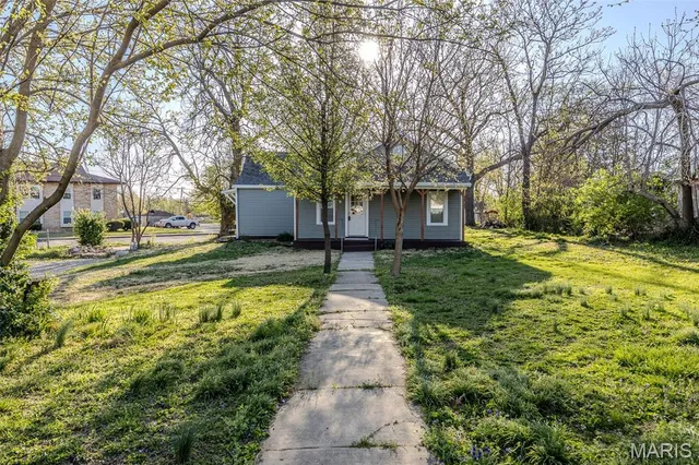 $155,900 | 450 Michigan Avenue, Lebanon, MO 65536