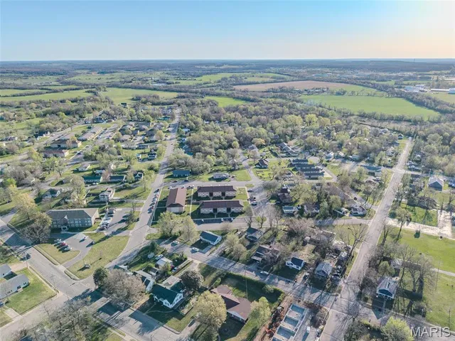 $155,900 | 450 Michigan Avenue, Lebanon, MO 65536