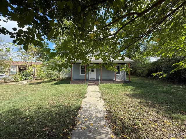 $155,900 | 450 Michigan Avenue, Lebanon, MO 65536