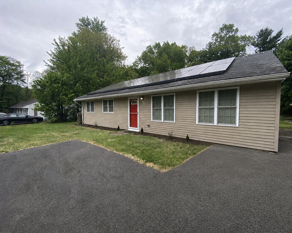 915 Bradley Road Springfield, MA 01109 - Photo 2 of 25