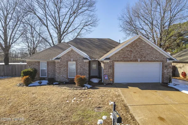$259,900 | 9 Grove Hill Lane, Jackson, TN 38305