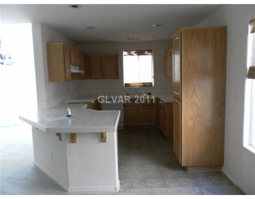 7332 Vinca Road Las Vegas, NV 89113 - Photo 3 of 13 Kitchen.