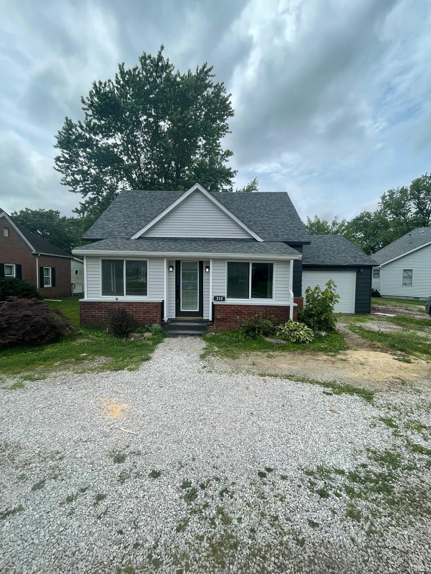 310 Jefferson Street Bicknell, IN 47512 - Photo 1 of 25