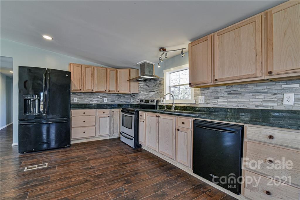 4 Baldwin Farms Road Fletcher, NC 28732 - Photo 7 of 25 Gallery Image 7